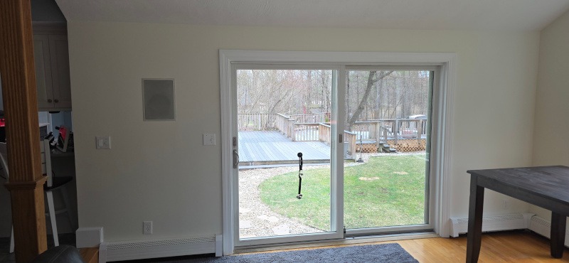 🏠 Interior Painting in Dunstable, MA We recently completed an interior painting job at this Dunstable residence — fresh walls and crisp trim that really make the colors pop throughout the home. At Cramb Painting Co., it’s all about clean lines, smooth finishes, and bringing each space to life.