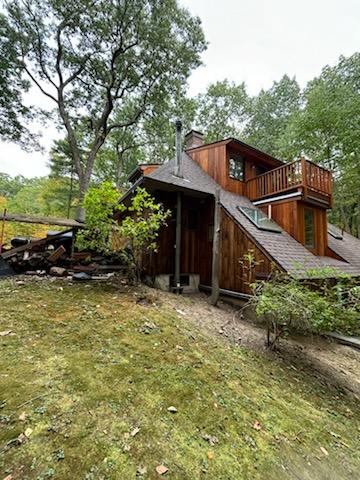 Our team at Cramb Painting Co, ensures a durable and long-lasting finish that withstands the test of time, all while reflecting your personal style and enhancing the beauty of your home's exterior. In Groton, MA, we recently prepped and then stained this stunning residential property.