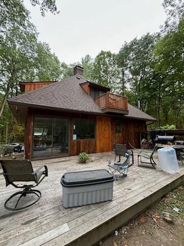 Our team at Cramb Painting Co, ensures a durable and long-lasting finish that withstands the test of time, all while reflecting your personal style and enhancing the beauty of your home's exterior. In Groton, MA, we recently prepped and then stained this stunning residential property.