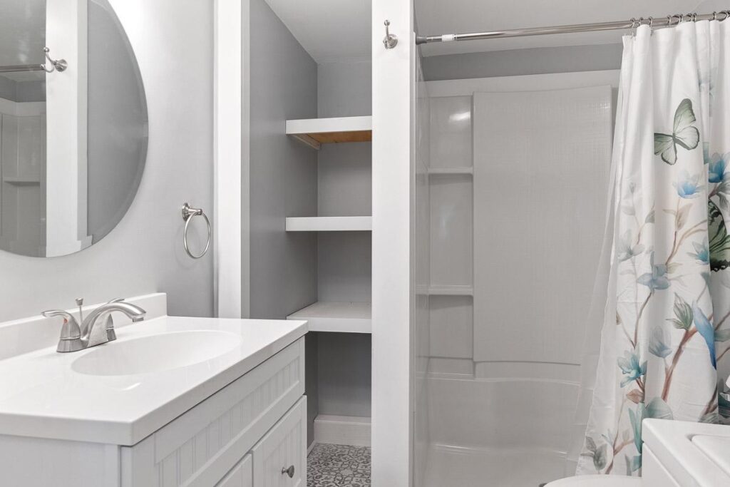 Interior Painting and Remodeled of this mobile home in Pepperell, MA gallery-4-3